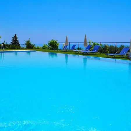 In Beach With Pool Adonis *