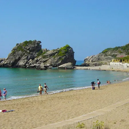 Apartament In Beach With Pool Adonis